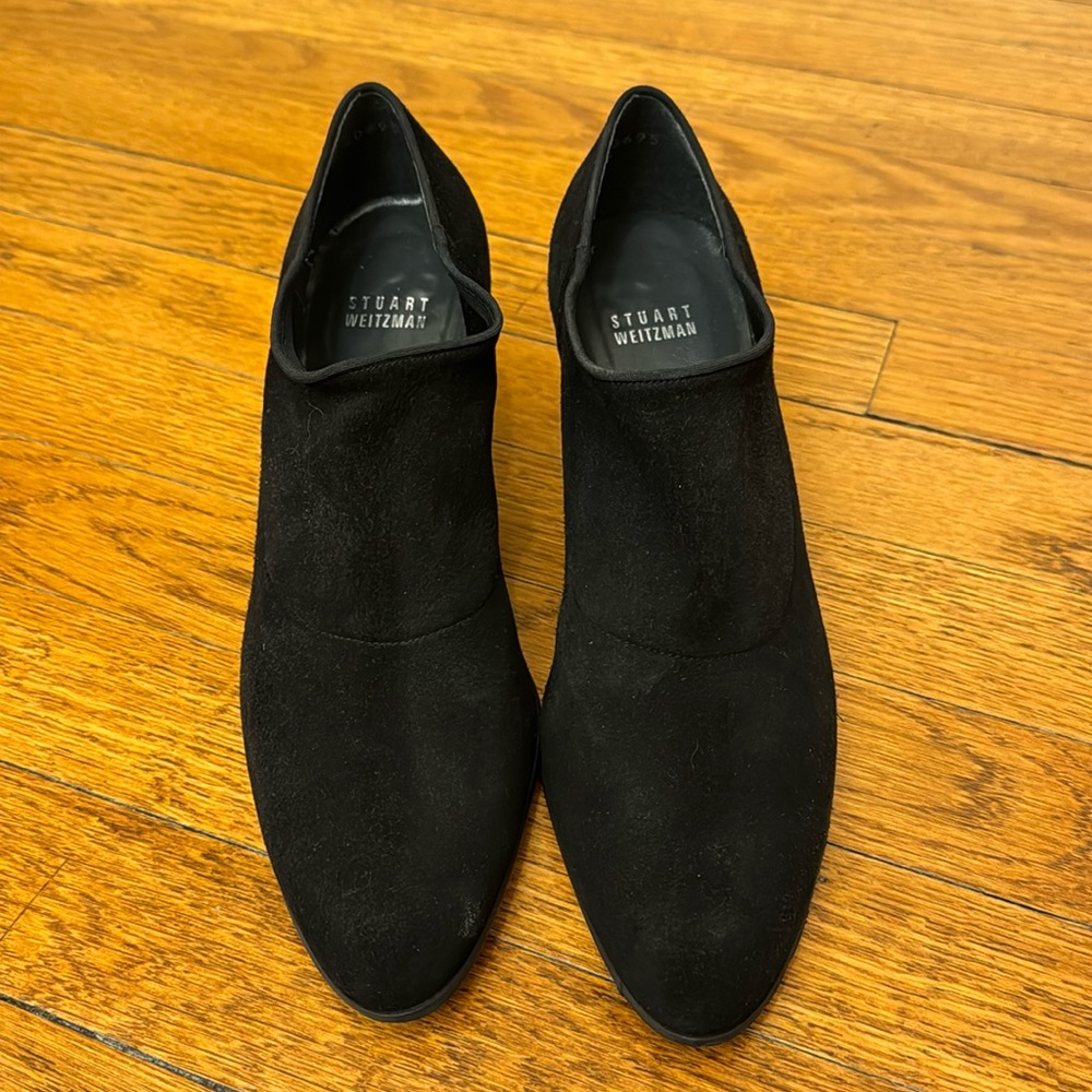 Stuart Weitzman Black Suede Ankle Booties w/2 inch heels. EUC 7.5W - Picture 3 of 7